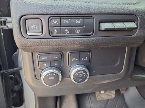 Used 2023 GMC Yukon Denali image 19