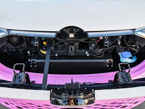 Used 2025 Volkswagen ID. Buzz 1st Edition image 32