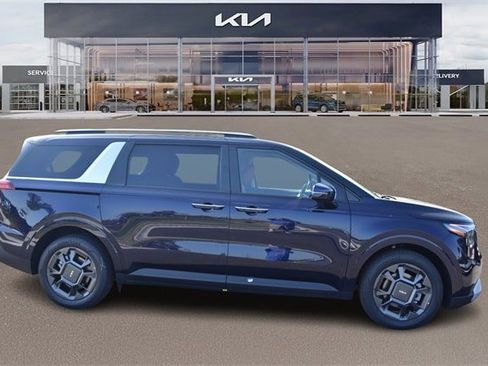 New 2026 Kia Carnival EX image 2