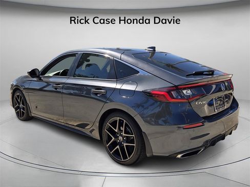 Certified 2024 Honda Civic Sport Touring image 8