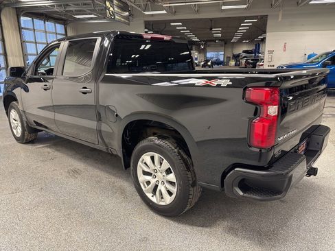 Used 2023 Chevrolet Silverado 1500 Custom image 5