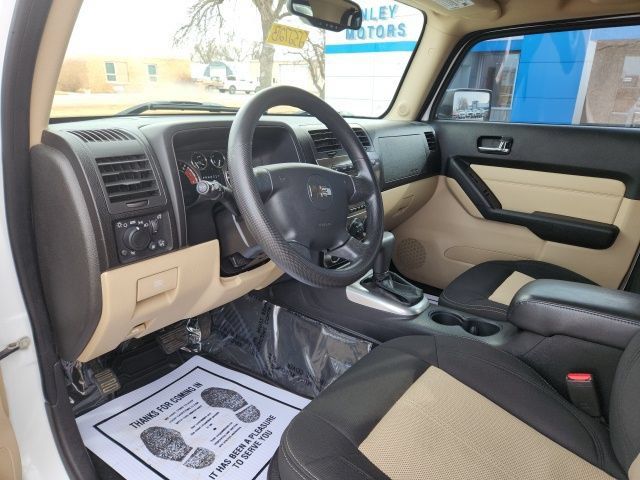 Used 2010 HUMMER H3T AWD/4WD image 15