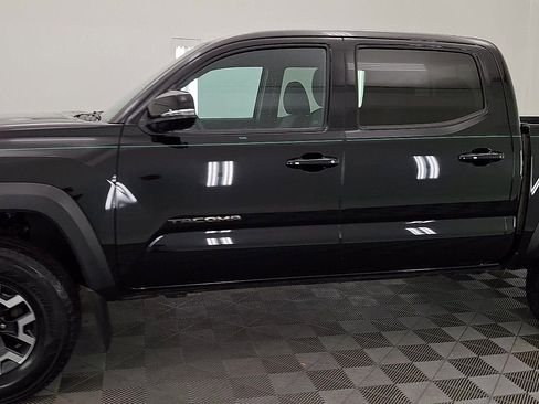 Certified 2021 Toyota Tacoma TRD Off-Road image 9