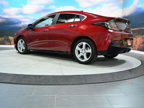 Used 2018 Chevrolet Volt LT w/ LT Driver Confidence Package image 5