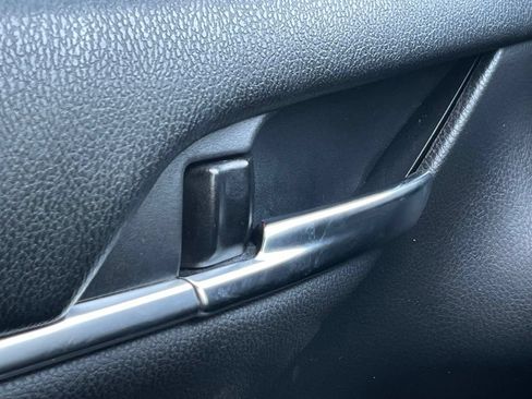 Used 2021 Toyota Camry XSE FWD image 12