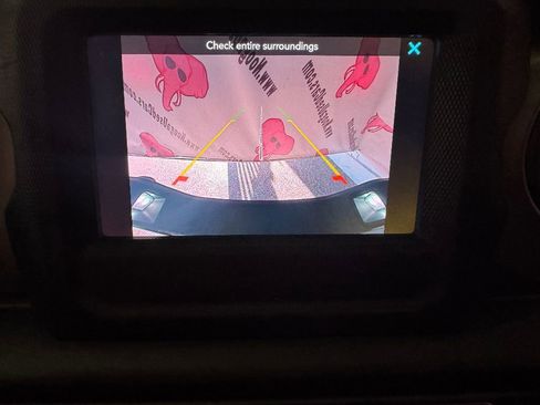 Used 2021 Jeep Gladiator Willys image 29