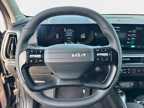 New 2026 Kia Sorento S image 24