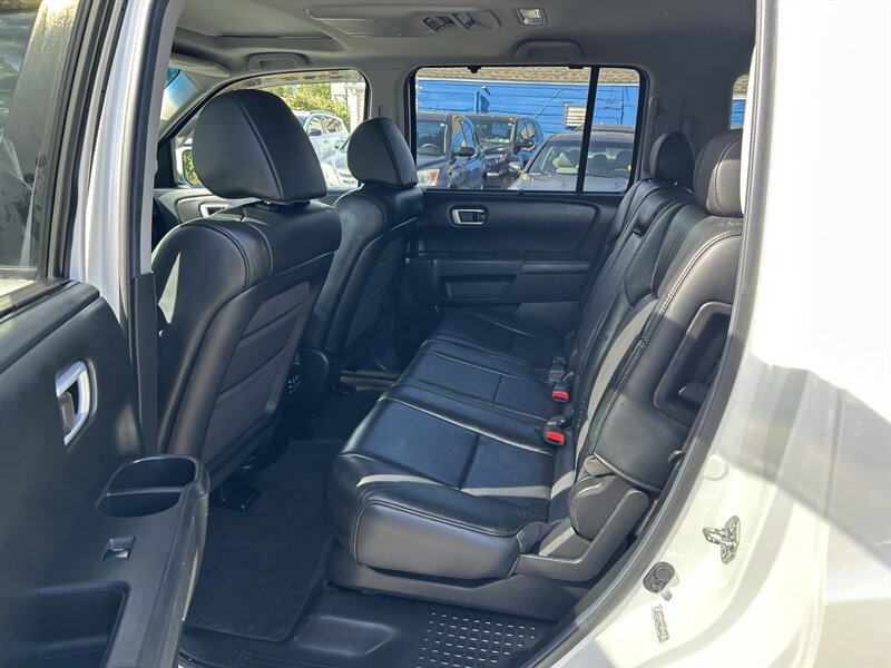 Used 2011 Honda Pilot Touring image 11