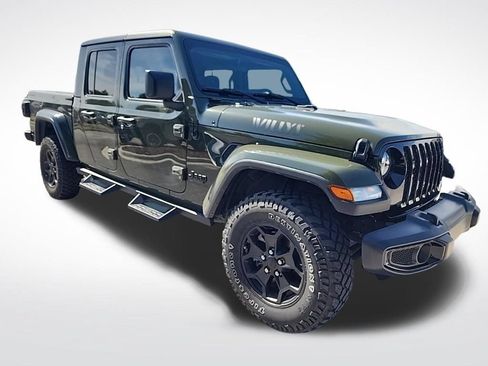 Used 2022 Jeep Gladiator Sport AWD/4WD image 2