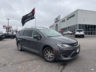 Used 2020 Chrysler Pacifica Touring-L