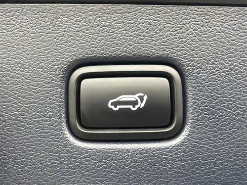 Used 2023 Hyundai Palisade Calligraphy w/ Winter Package image 19