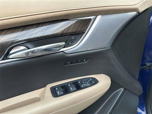 Used 2025 Cadillac XT6 Sport w/ Platinum Package image 17