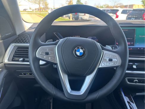 Used 2026 BMW X7 xDrive40i AWD/4WD image 15
