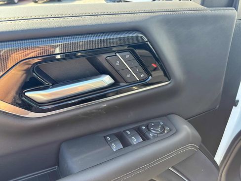 New 2026 GMC Yukon XL Elevation w/ Elevation Premium Package image 10