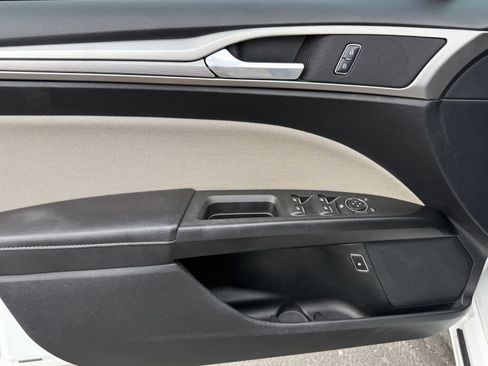 Used 2018 Ford Fusion S image 17