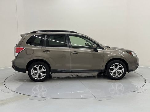 Used 2017 Subaru Forester 2.5i Touring image 6