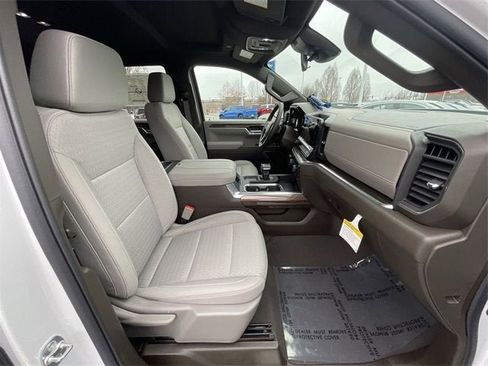 New 2025 Chevrolet Silverado 1500 LT w/ Convenience Package II image 29