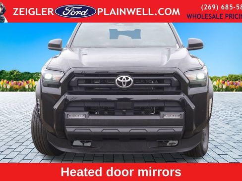 Used 2025 Toyota 4Runner SR5 image 8