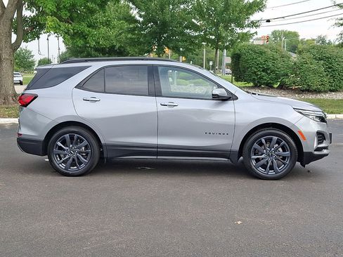 Certified 2023 Chevrolet Equinox RS FWD image 26