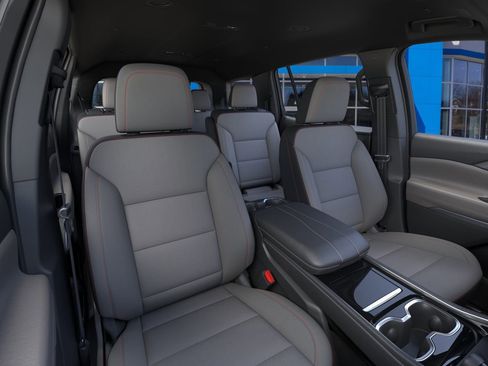 New 2026 Chevrolet Traverse LT image 18