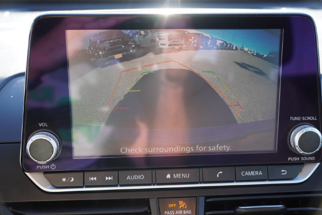 Used 2025 Nissan Altima 2.5 SV FWD image 31