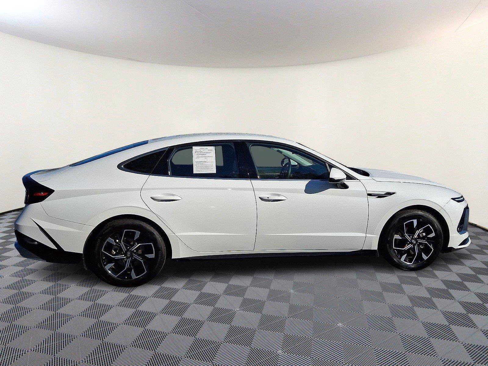 Used 2024 Hyundai Sonata SEL FWD image 7