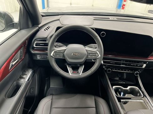 New 2026 Chevrolet Traverse Z71 w/ Driver Confidence Package AWD/4WD image 11