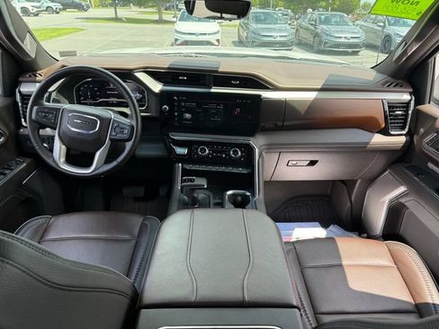 Used 2024 GMC Sierra 1500 Denali w/ Denali Reserve Package AWD/4WD image 18