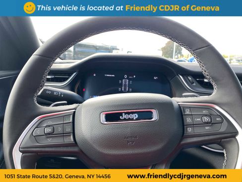 New 2025 Jeep Grand Cherokee Laredo X w/ Luxury Tech Group I image 14