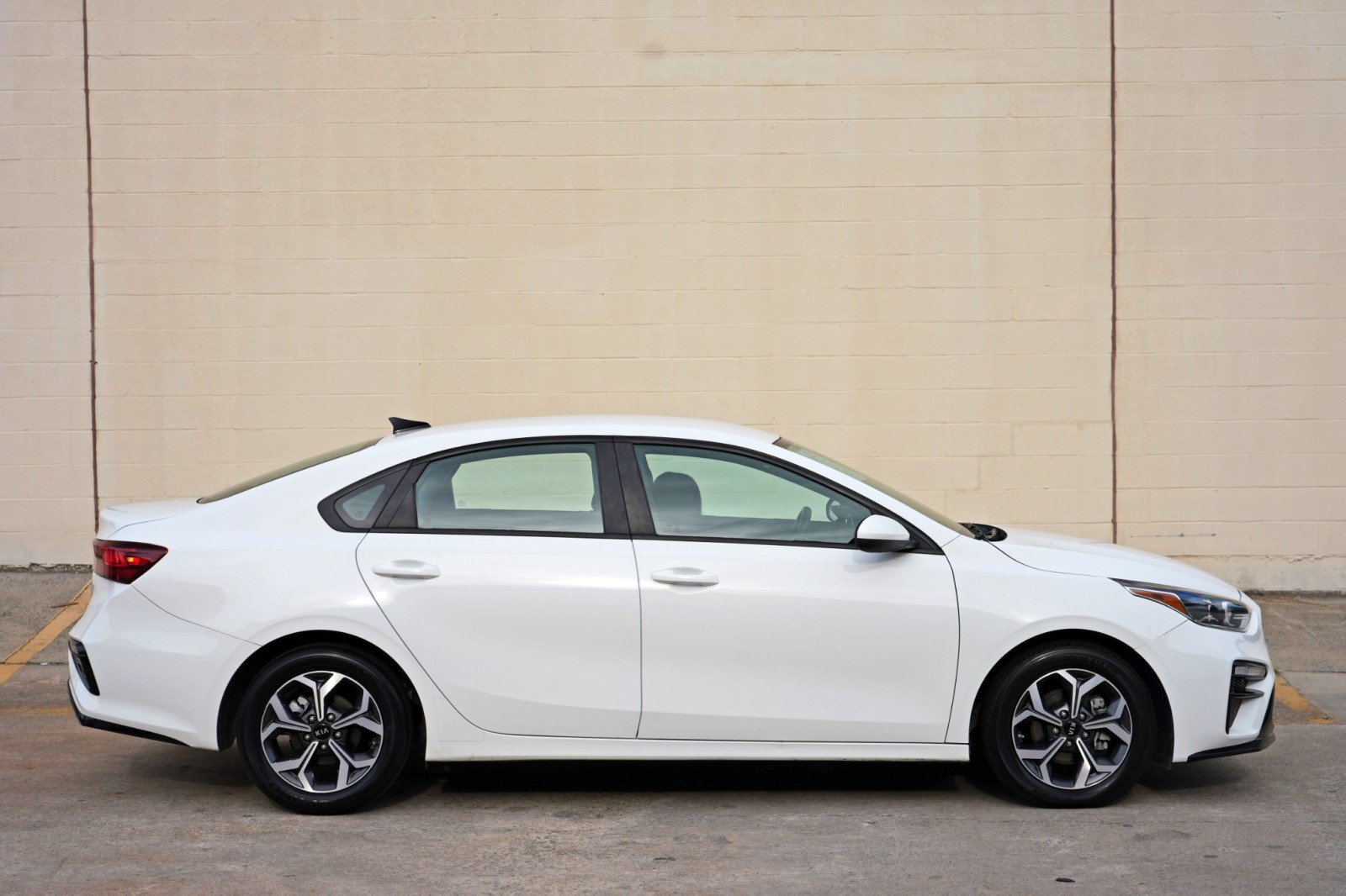 Used 2019 Kia Forte LXS FWD image 43