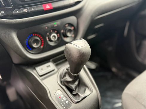 Used 2018 RAM ProMaster City Tradesman FWD image 18
