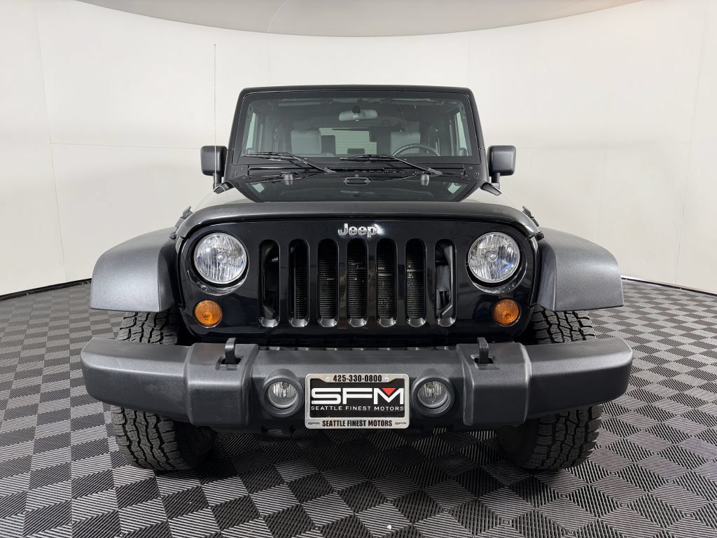 Used 2007 Jeep Wrangler Rubicon w/ Dual Top Group AWD/4WD image 2