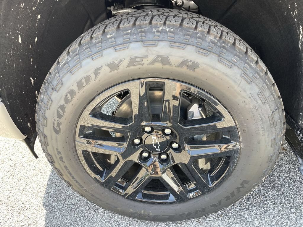 New 2026 Chevrolet Silverado 1500 RST AWD/4WD image 10