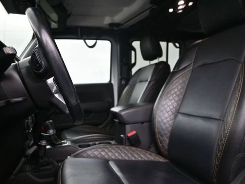 Used 2021 Jeep Wrangler Unlimited Sahara AWD/4WD image 10