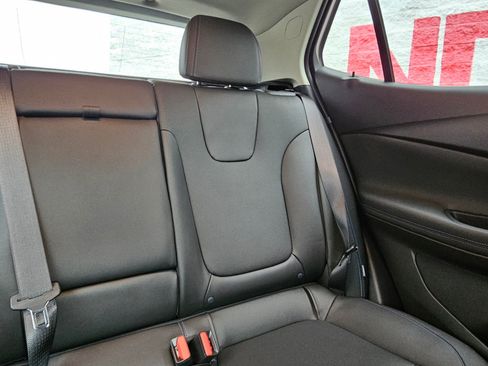 Used 2025 Buick Encore GX Sport Touring w/ Comfort Package image 26