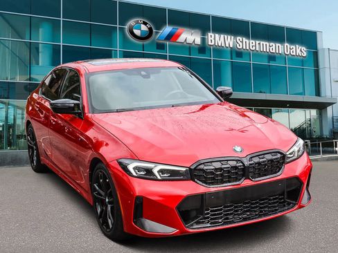 Used 2023 BMW M340i w/ Premium Package image 3