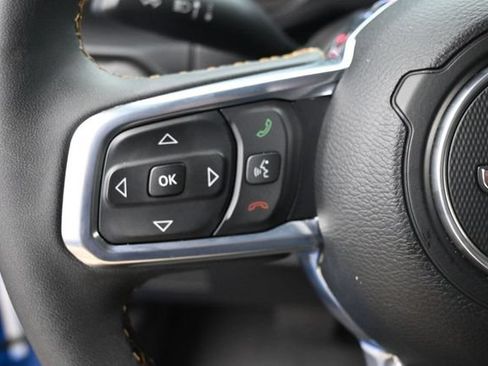 Used 2024 Jeep Wrangler Unlimited Sahara w/ Technology Group AWD/4WD image 11