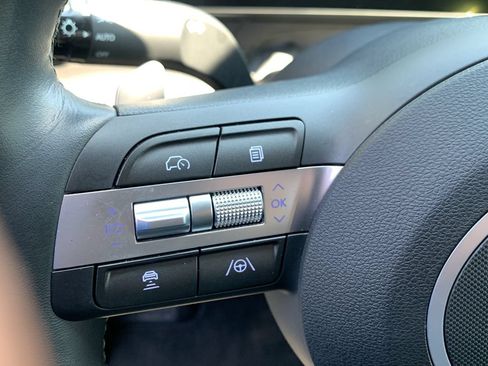 Certified 2024 Hyundai Kona Limited FWD image 27