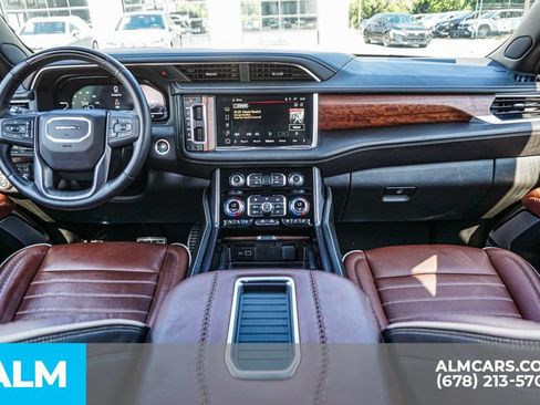 Used 2024 GMC Yukon Denali Ultimate AWD/4WD image 28