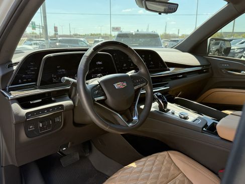 Used 2024 Cadillac Escalade ESV Sport w/ LPO, ONYX Package image 14