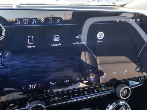 Used 2024 Chevrolet Blazer EV LT image 8