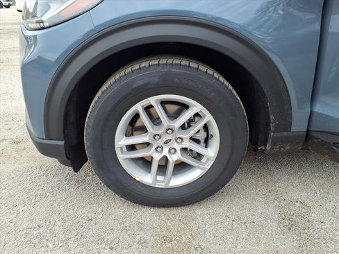 New 2026 Ford Explorer Active image 23