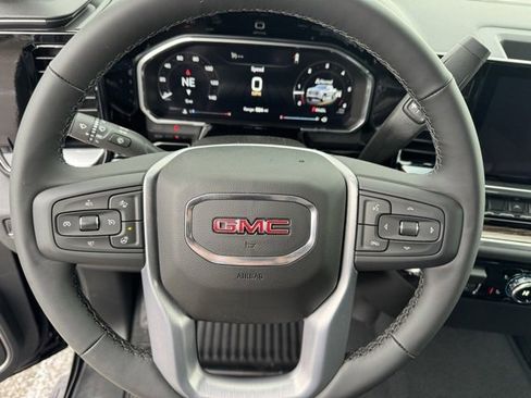 New 2026 GMC Sierra 1500 Elevation image 17