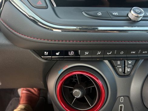 Used 2024 Chevrolet Blazer RS w/ Driver Confidence II Package image 16