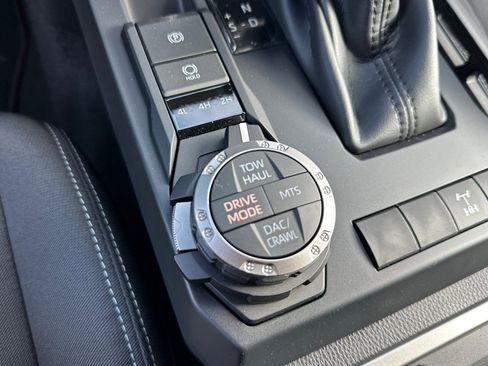 New 2025 Toyota Tacoma TRD Off-Road image 33