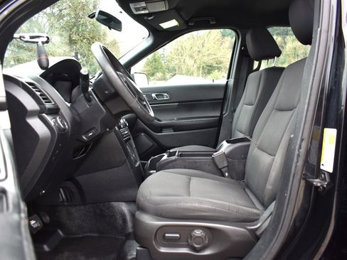 Used 2017 Ford Explorer 4WD Police Interceptor image 10