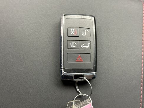 Used 2022 Land Rover Discovery Sport S R-Dynamic AWD/4WD image 24