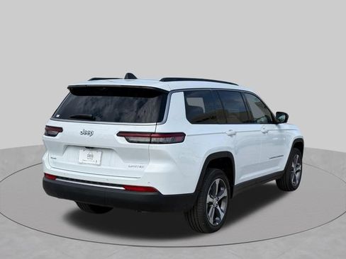 New 2026 Jeep Grand Cherokee L Limited w/ Luxury Tech Group II AWD/4WD image 3