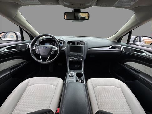 Used 2019 Ford Fusion SE w/ Equipment Group 151A image 21