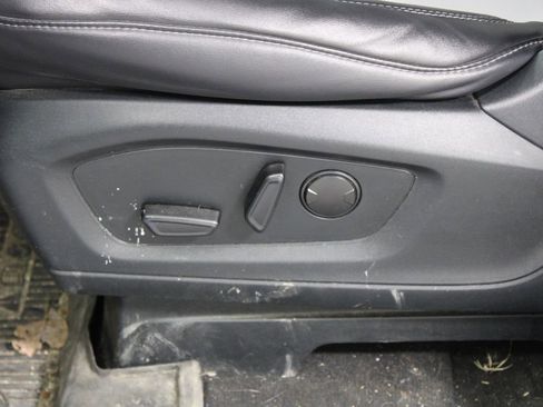 Used 2023 Ford Explorer XLT w/ Equipment Group 202A image 17